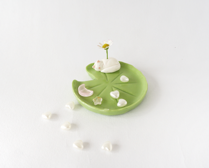 Lily Pad Trinket Dish (Preorder)